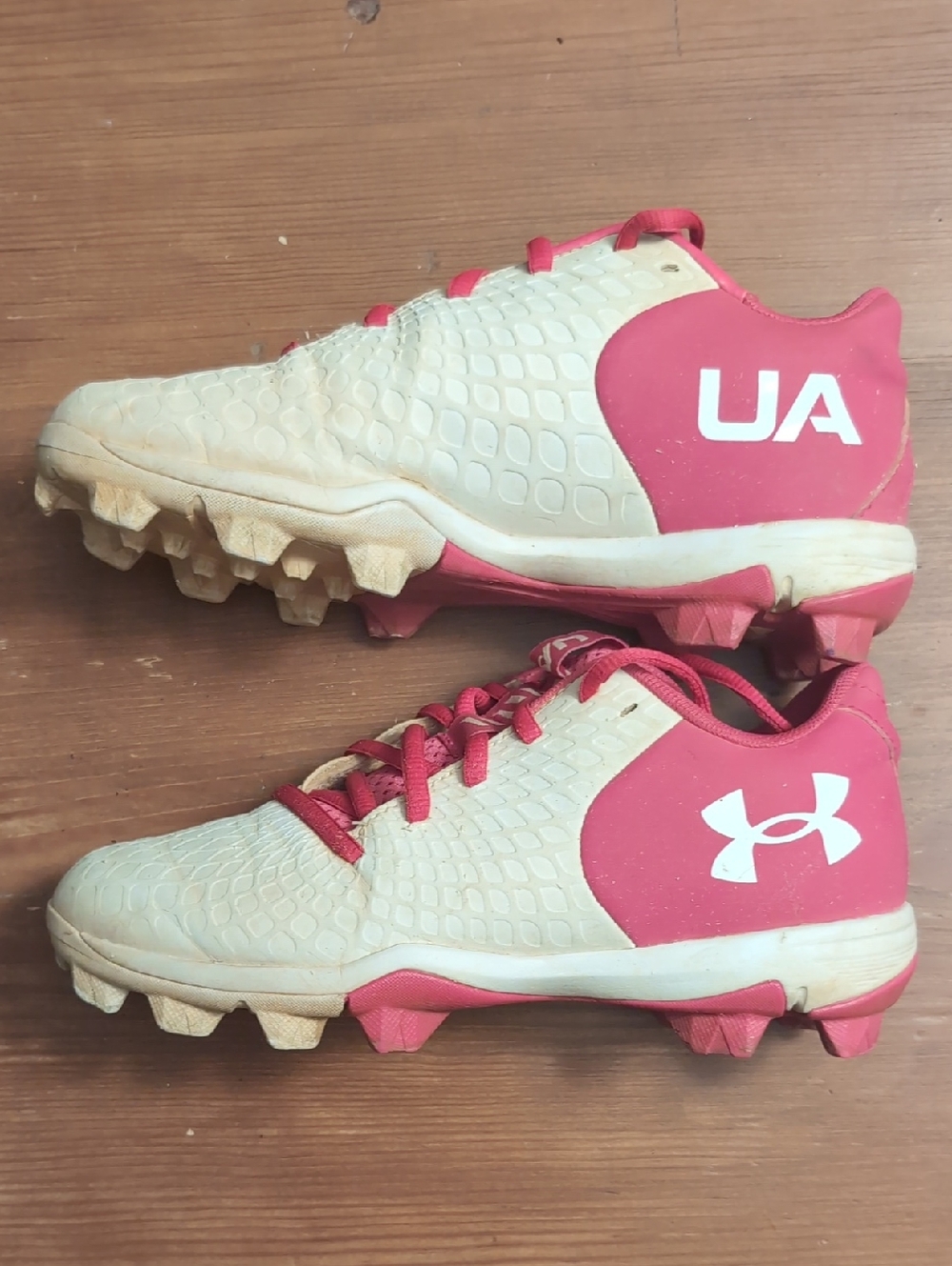 Under Armour Girls Softball Cleats 3Y